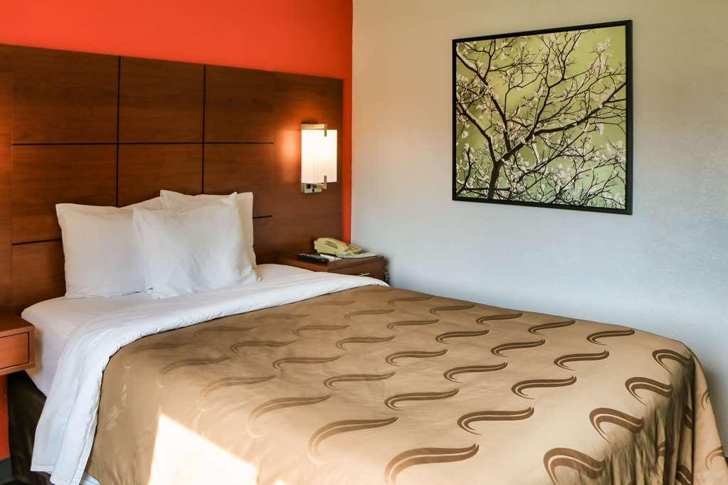 Quality Inn & Suites Watertown Fort Drum Calcium Cameră foto