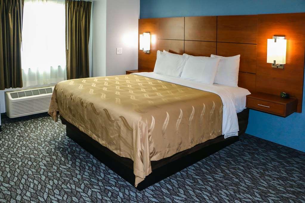 Quality Inn & Suites Watertown Fort Drum Calcium Cameră foto
